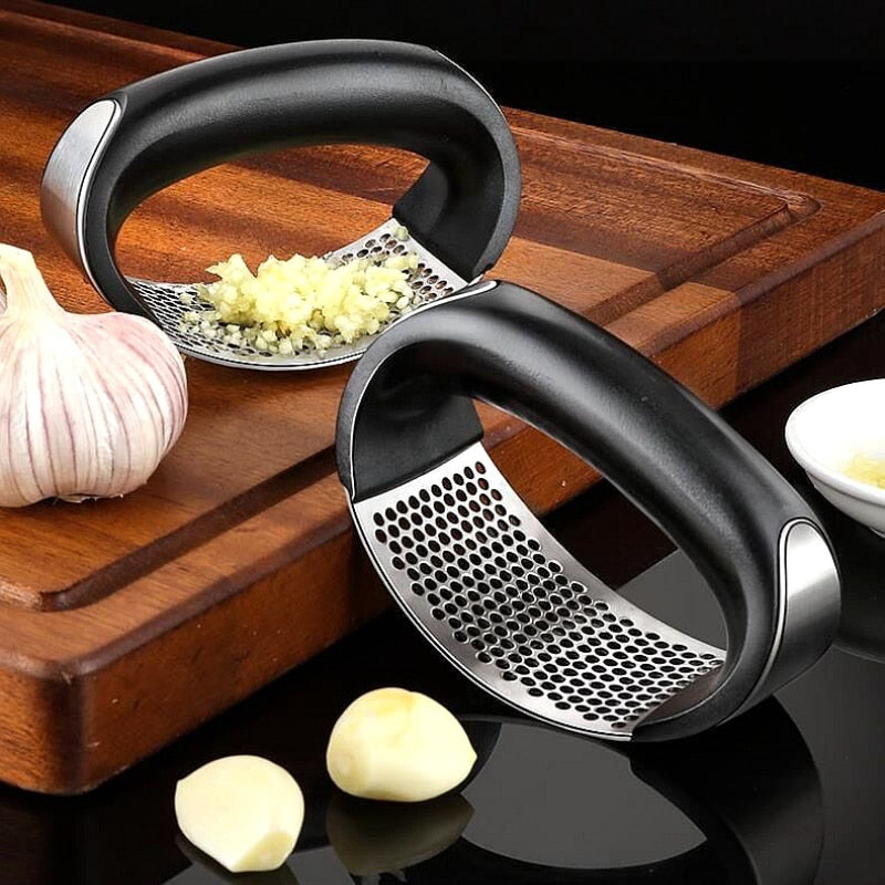 Garlic press crusher