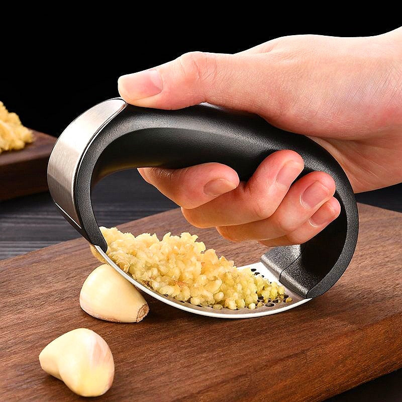 Garlic press crusher